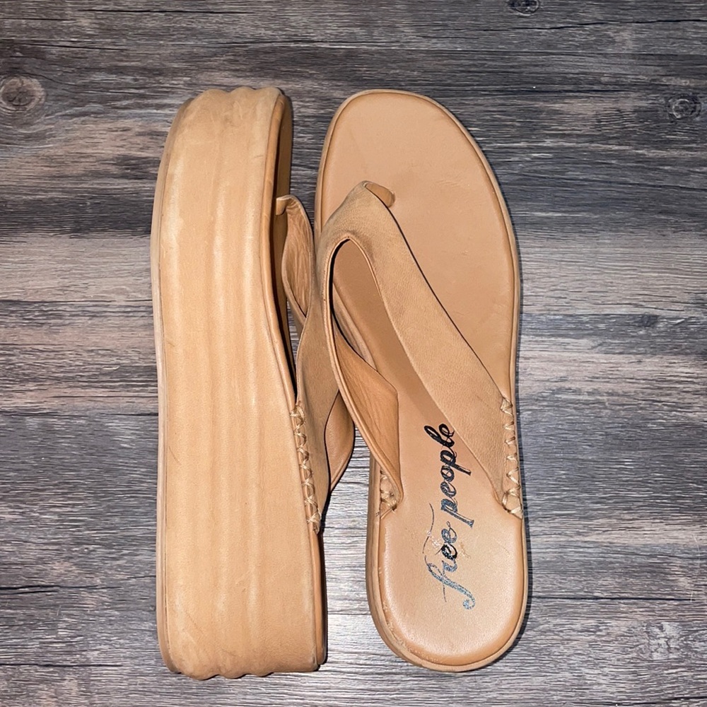 Free people platform flip flops